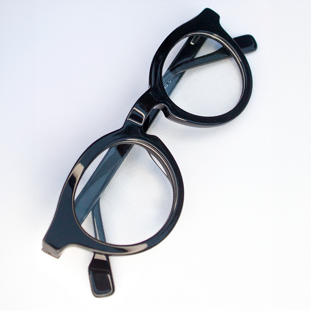 Armação de Grau Vison Eyewear Milão Preto: Sofisticado, Autêntico e Moderno!